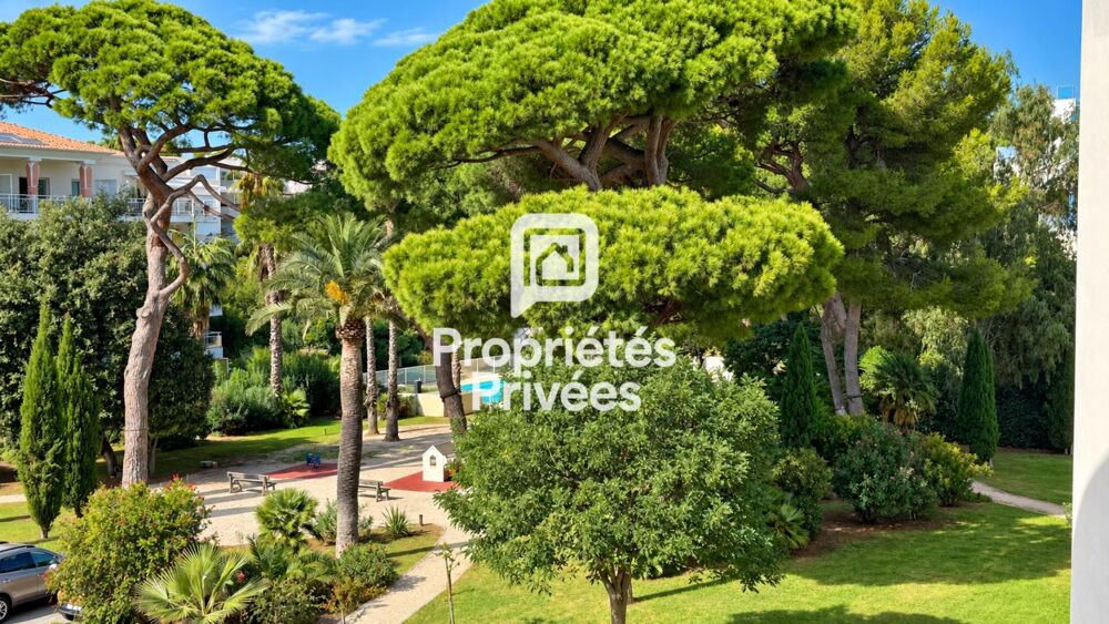 Vente Appartement Hyères Port - T4 de 91 m2 avec terrasse, vue mer, piscine et garage Hyeres