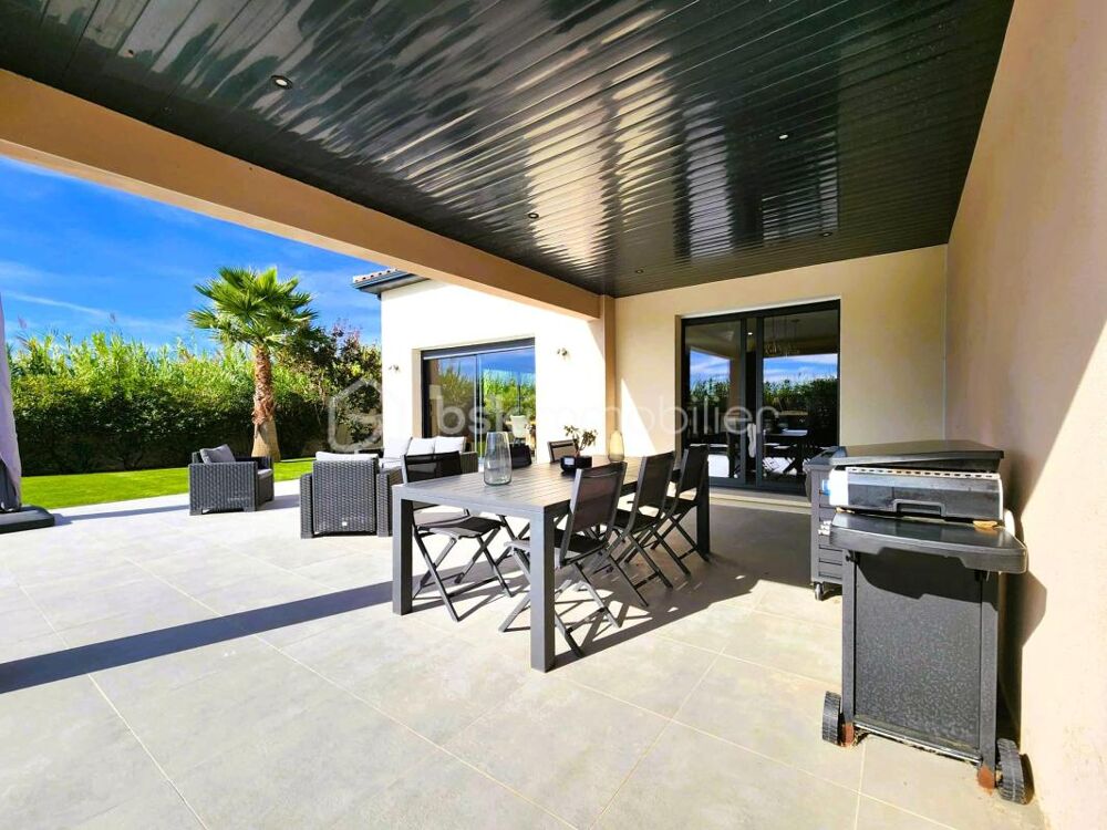 � vendre  Villa P�zenas (34120)