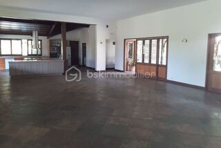  Villa � vendre 7 pi�ces 460 m�