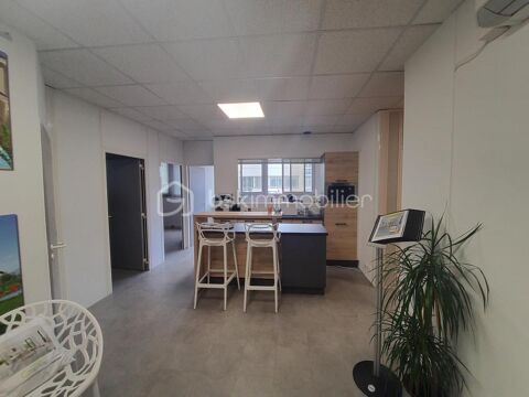 Ensemble de bureaux 148 m&sup2; – 180 000 € 185000 38950 Saint martin le vinoux
