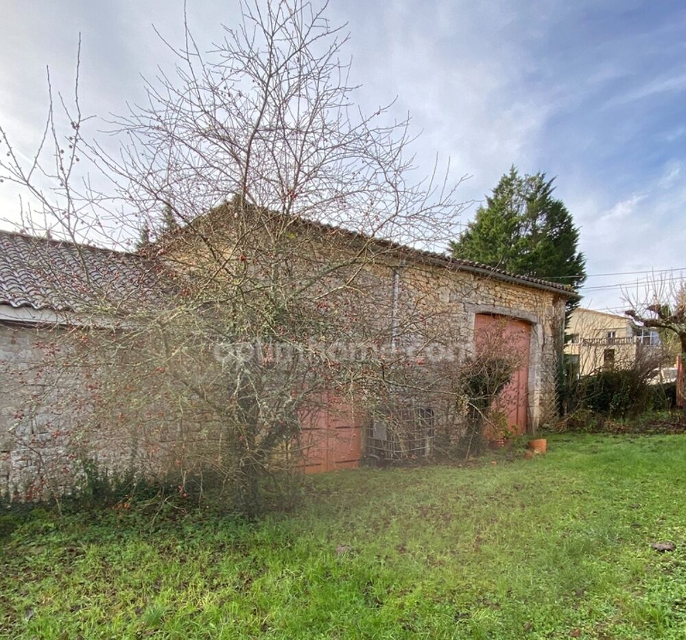 Vente Maison Bunzac - Maison en pierre de 121 m� avec d�pendances et jardin Bunzac