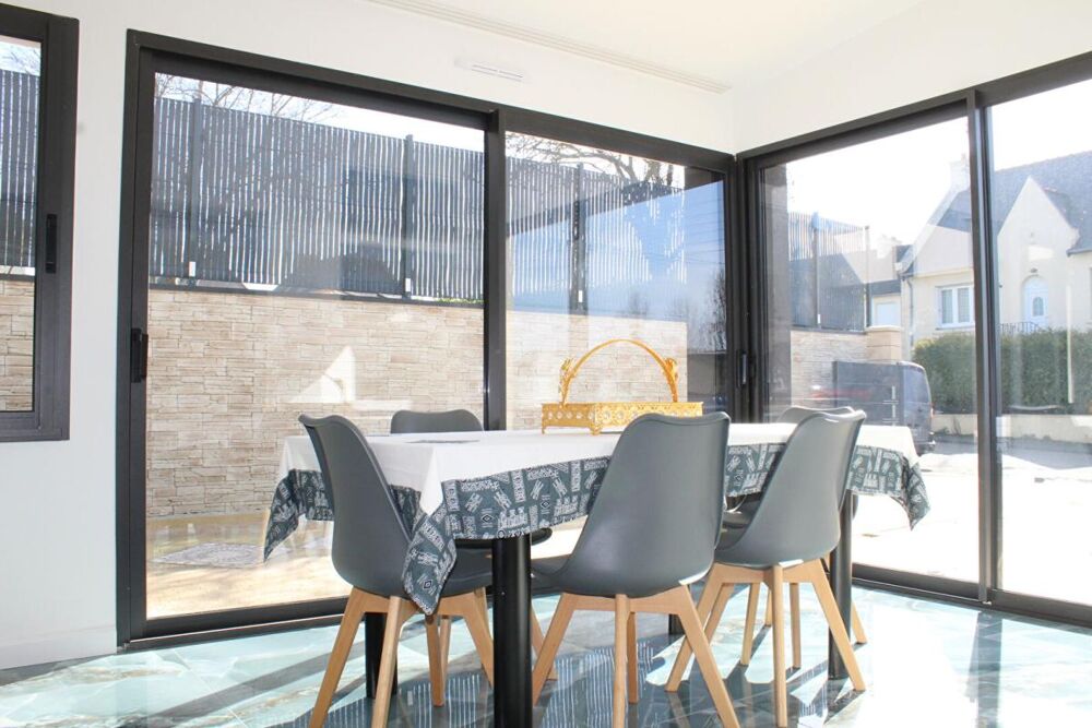 Vente Villa Côtes d'Armor 22440 Ploufragan. Villa d'exception, 5 chambres dont 1 suite parentale au Rdc. Terrasse surélevée, Garage Ploufragan