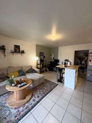  Appartement à louer 2 pièces 44 m²