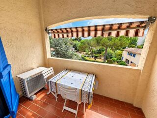 Vente Appartement Appartement Saint Raphael 3 pièce(s) 39 m2 - mer et port de Santa Lucia à 5min à pied Saint raphael