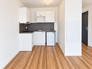  Appartement à louer 2 pièces 42 m²