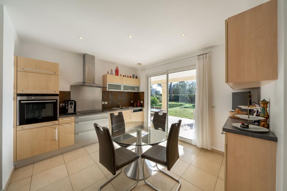 � vendre  Villa Antibes (06600)