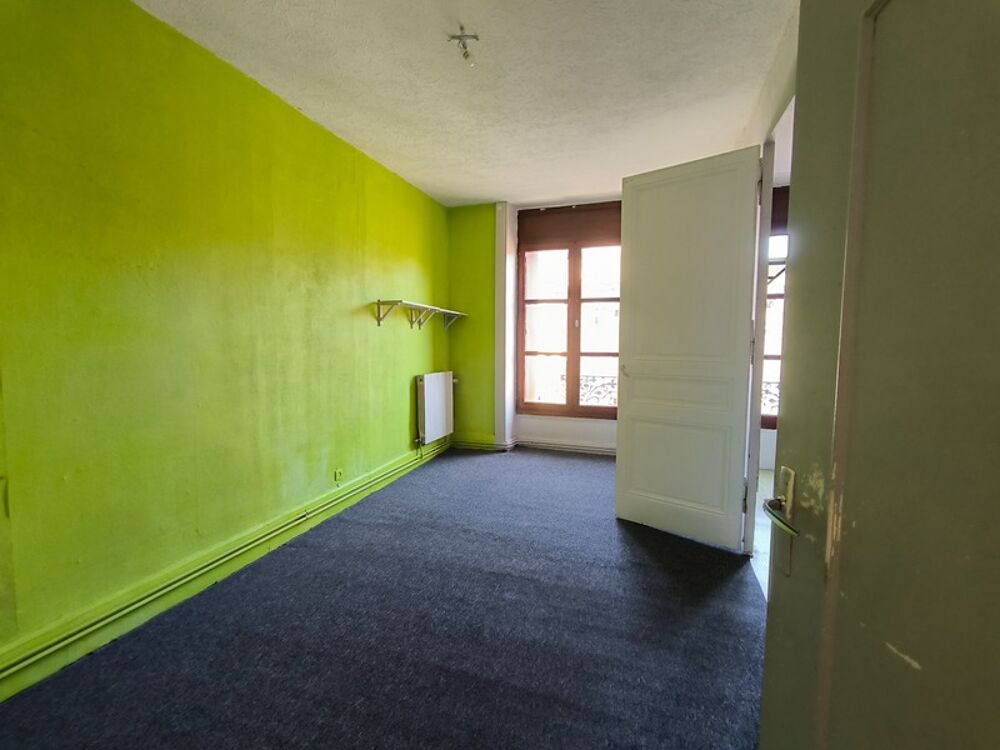 ? À LOUER  RIVE-DE-GIER  RUE ROQUILLE