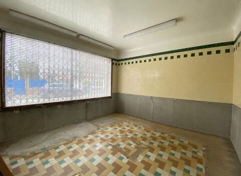   Murs Libres  72, 80 m2 - Vitrine 6m - belle visibilité 