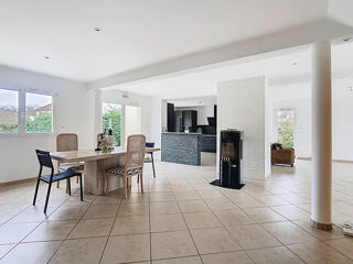  Maison � vendre 7 pi�ces 180 m�