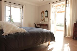  Maison à louer 8 pièces 220 m²