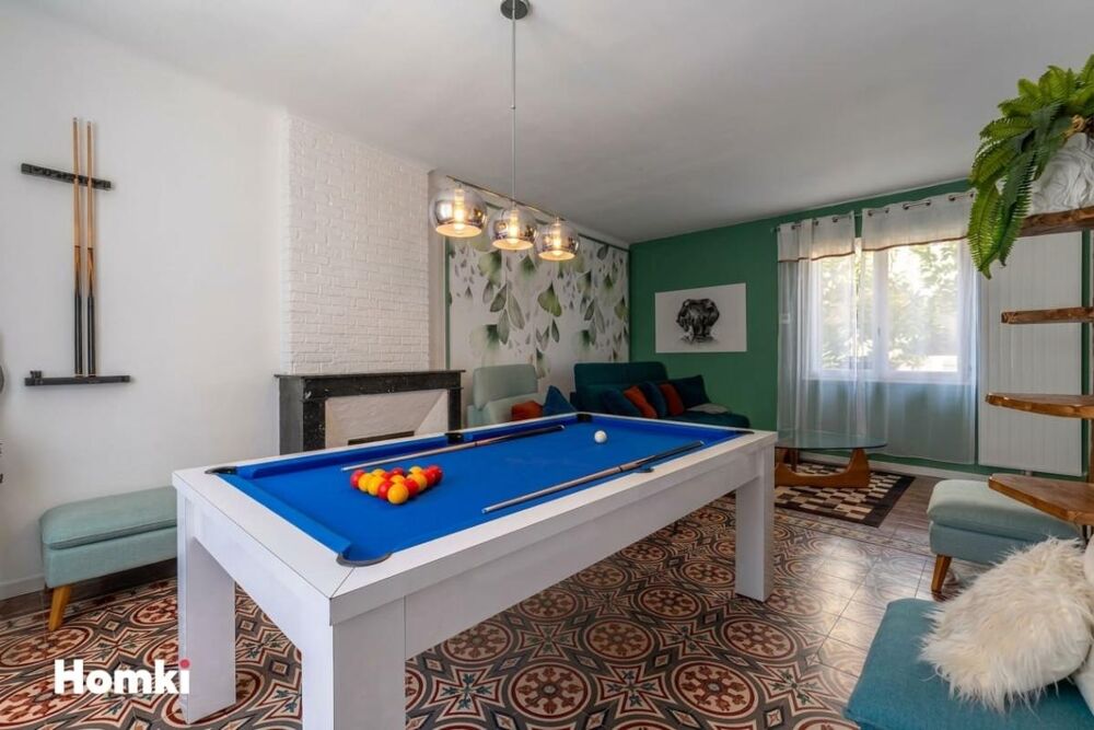 Vente Maison Maison T6 de 164 m² avec dépendance de 140 m² Redessan