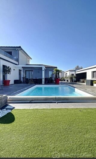  Maison � vendre 8 pi�ces 260 m�