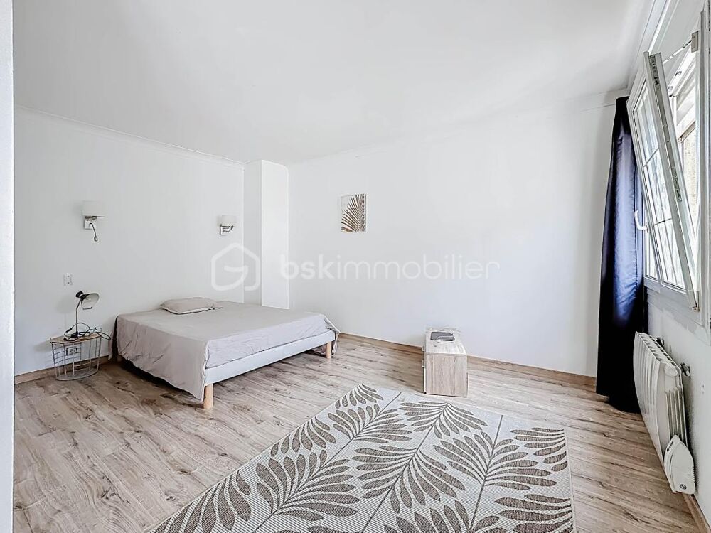 � vendre  Villa P�rols (34470)