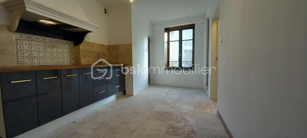 Maison de charme avec cour de 213 m²