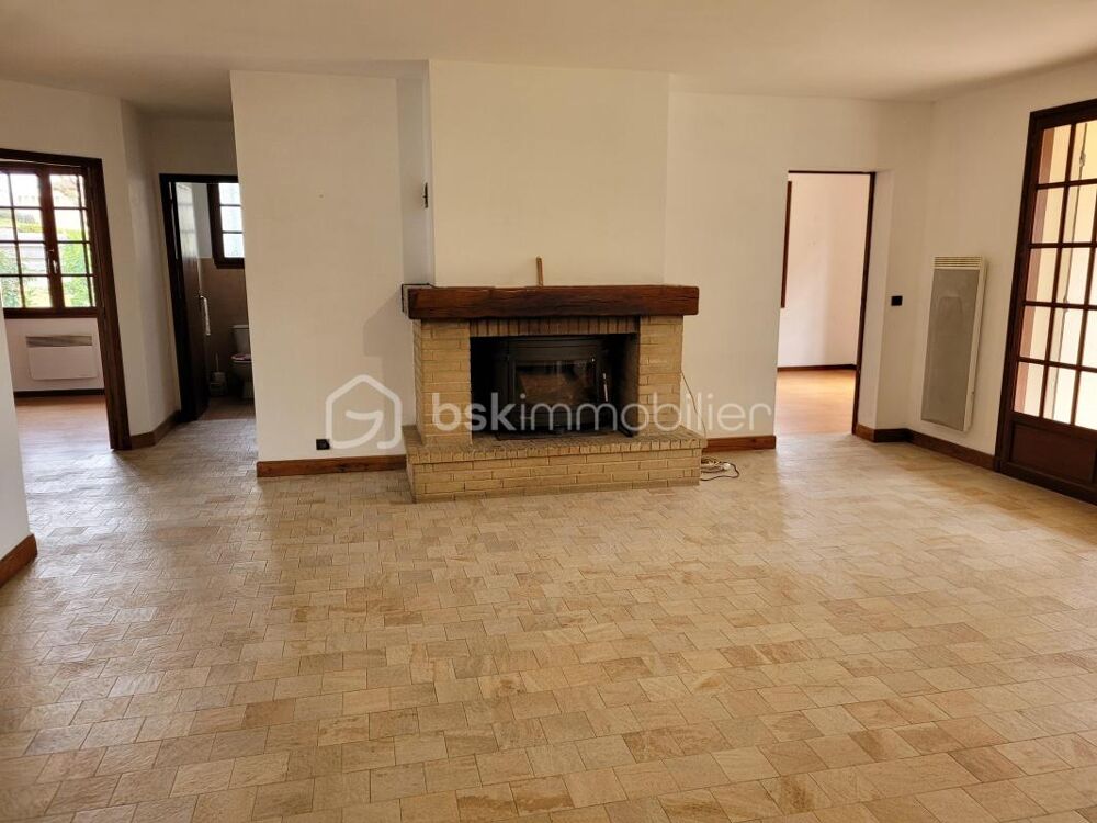 MAISON TRADITIONNELLE 4 CHAMBRES 155 M2