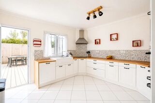 Maison à vendre 8 pièces 232 m²