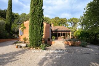 Vente Maison Référence : 7356-MAC - Maison 7 pièces avec piscine, dépendance et garage Aix en provence