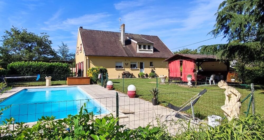 Maison familiale 187 m²  8 pièces  piscine  terrain arboré 3 900 m²