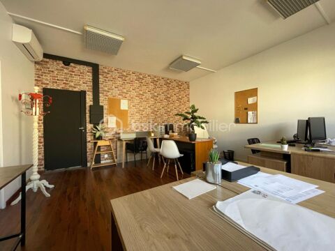 Mur professionnel au 2 ème étage 160000 06600 Antibes