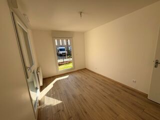  Appartement à louer 3 pièces 56 m²
