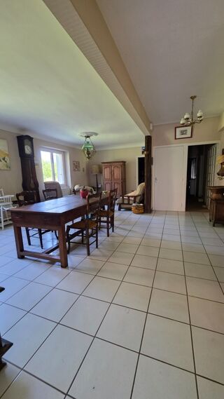  Maison à vendre 12 pièces 200 m²