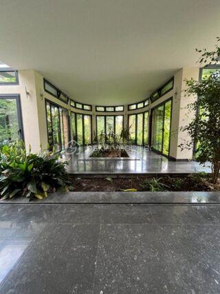  Propri�t�/ch�teau � vendre 10 pi�ces 566 m�