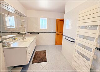  Maison � vendre 7 pi�ces 220 m�