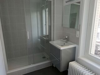  Appartement à louer 1 pièce 35 m²