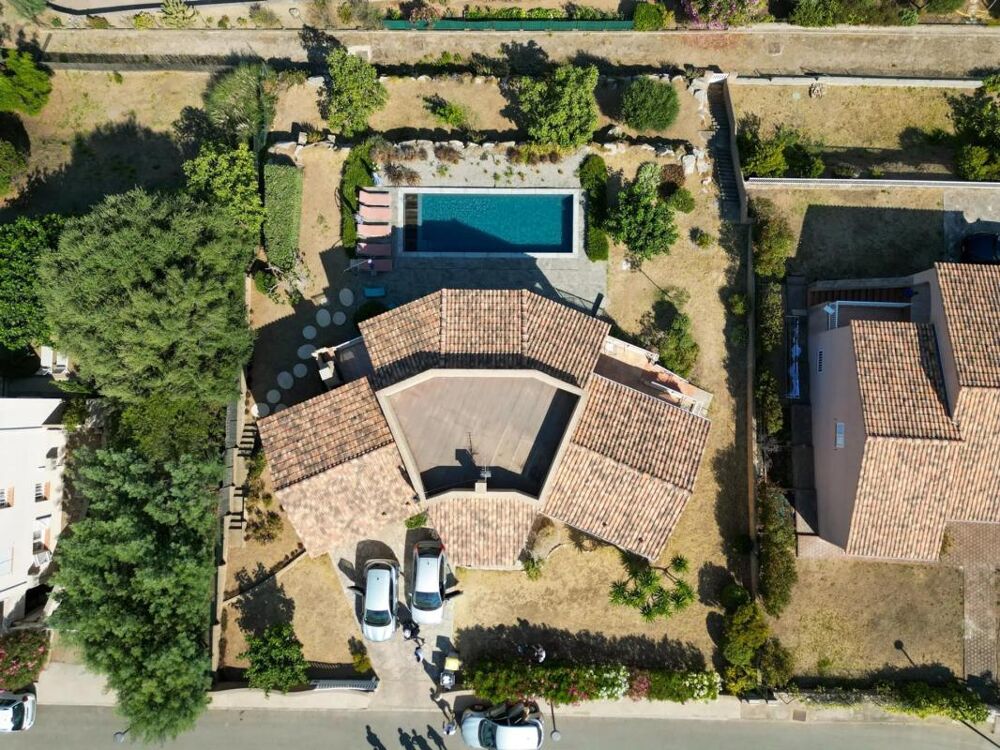 Maison de 7 pièces de 185,95 m² à Propriano