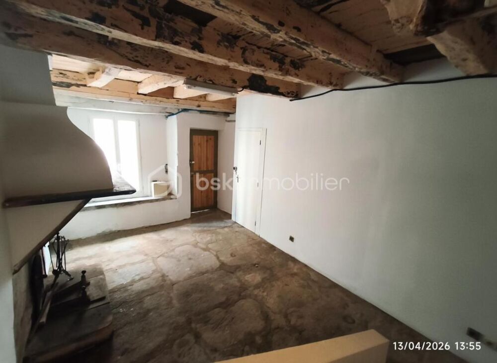 Vente Maison Jolie maison de village avec 2 chambres et une cour Saint pons de thomieres