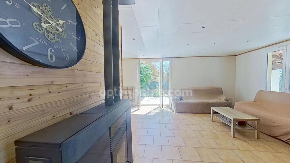 Vente Maison Maison à vendre 5 pièces LE LUC (83) -4 chambres 3wc - 2 salle d'eau au Luc en provence 83340 Le luc