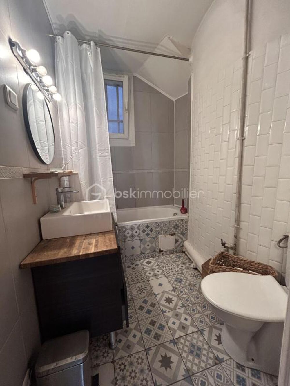 Vente Appartement RUE DE CHARONNE – PARIS 11e COUP DE CŒUR – 3 PIÈCES DE 54 M² AVEC PATIO INTIMISTE VENTE INTERACTIVE – MISE À PRIX 440 000 € Paris 11
