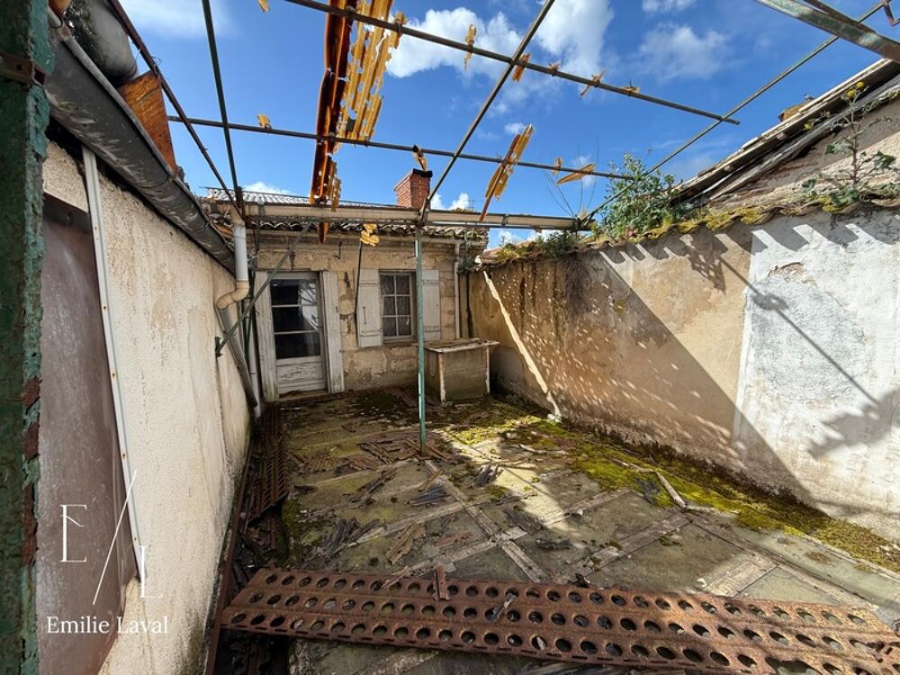 Vente Immeuble Immeuble centre-ville Ste Foy-la-Grande – Local commercial + potentiel 5 logements Sainte foy la grande