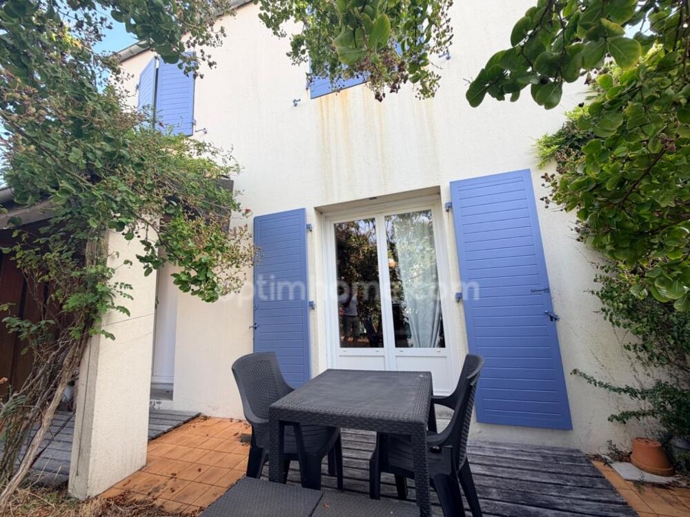 MAGNIFIQUE MAISON FAMILIALE AVEC JARDIN ET PISCINE CHAUFFÉE-RARE & PRISÉ AUX PORTES DE LA ROCHELLE :