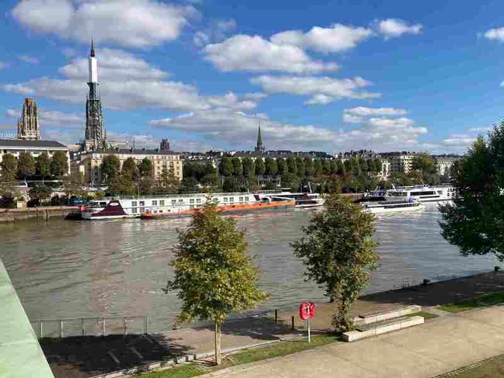 Studio neuf meublé en résidence étudiante à vendre, ROUEN rive droite : surface habitable 23.09 m2