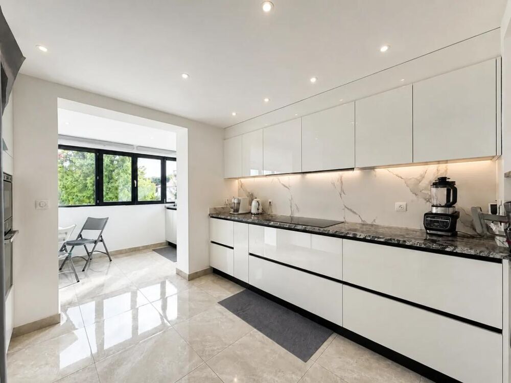 Maison de 9 pièces de 188 m² à Feyzin