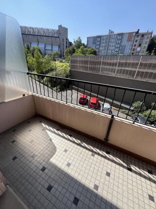  Appartement à louer 2 pièces 44 m²
