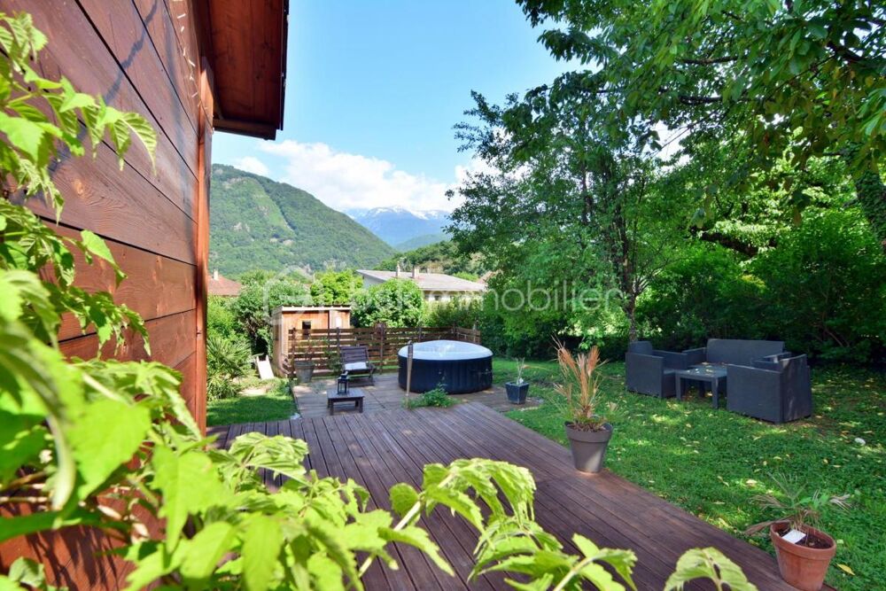 Maison bardage bois 180 m²  Vue Montagne  Saint-Pierre-de-Mésage