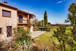  Proprit/chteau  vendre 7 pices 230 m