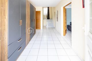  Propri�t�/ch�teau � vendre 13 pi�ces 324 m�