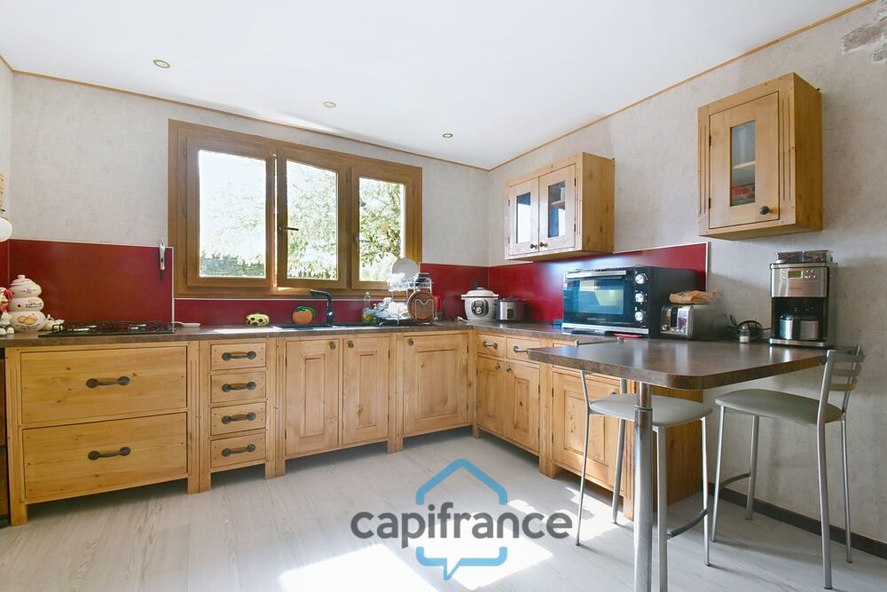 Vente Maison Maison DE PLAIN PIED à vendre  SAINT JEAN D'ANGELY (17) 5 pièces sur 800m² de terrain avec garage Saint jean d angely