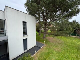  Maison à vendre 8 pièces 230 m²