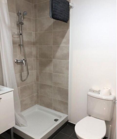   Appartement - Studio - BRON - 750 ttc Appartement - 1 pice(s) - 17 m