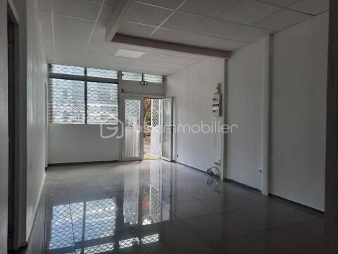   LES ABYMES – LOCAL PROFESSIONNEL DE 58 m² 