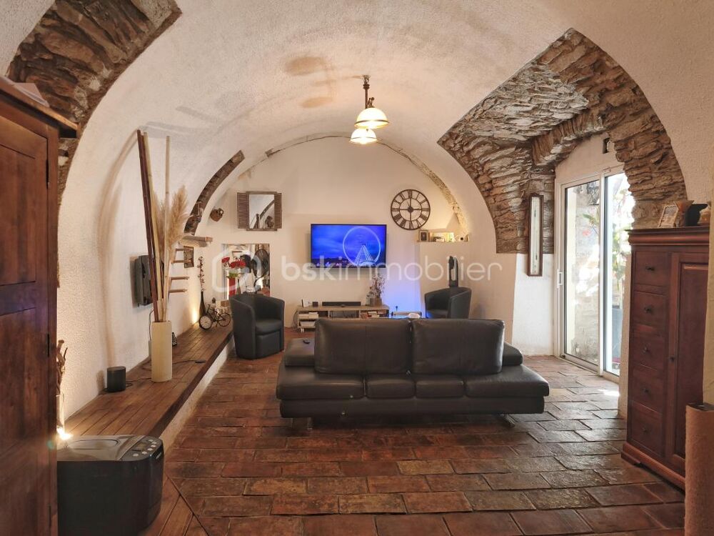 Maison 5 pièces 179 m² · à Faugeres · 179 m² · 290 000 €