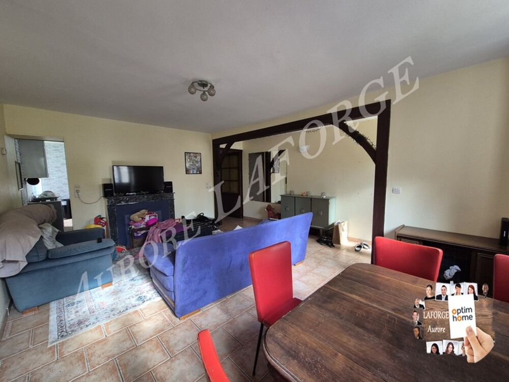 Maison à vendre 7 pièces sur la commune de Le Blanc (36)50 min de Chateauroux,30 min de Montmorillon,20min de Saint Savin