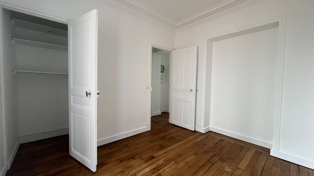 Appartement 32 m²  Suresnes  215 000 €