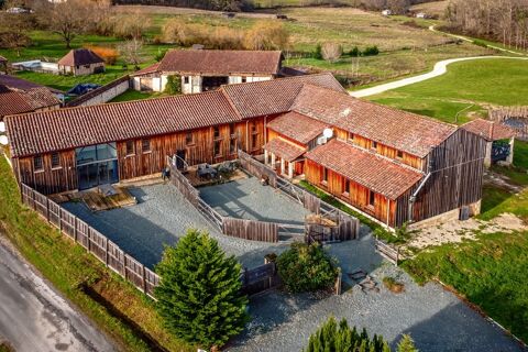   Domaine d'exception avec activit� touristique � 10 hectares � Secteur Bergerac / Lunas Propri�t�/ch�teau - 15 + pi�ce(s) - 564 m�