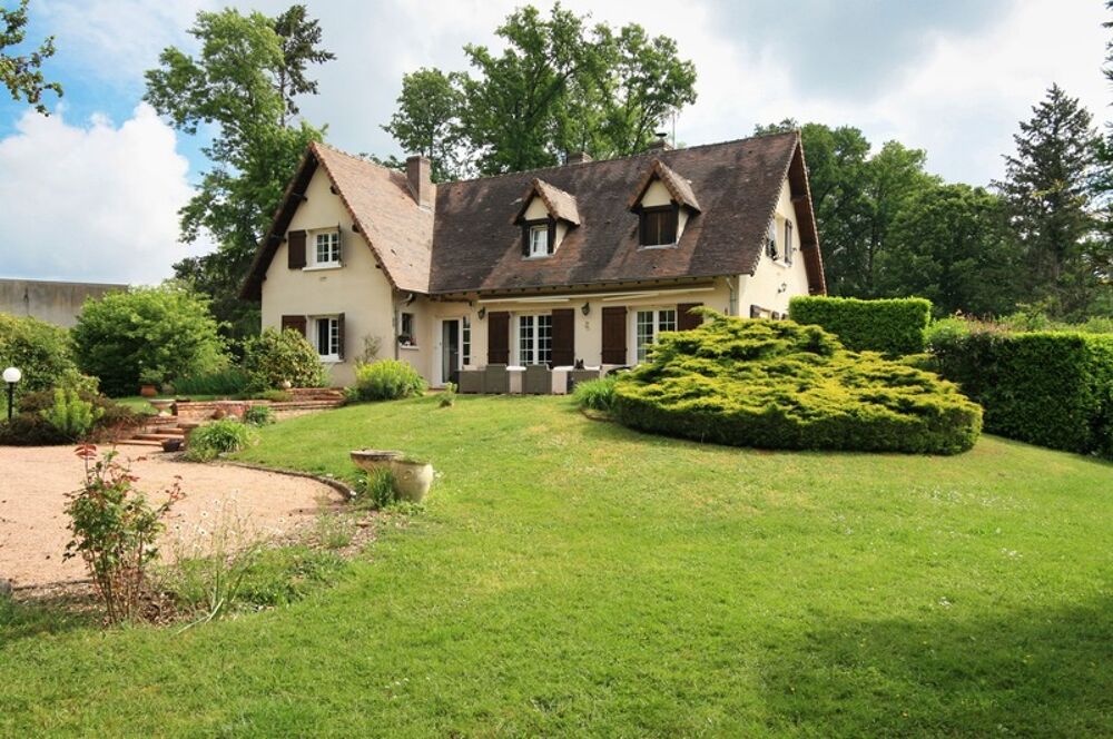 RARE à la vente : maison rénovée de 6 chambres en classe énergétique B, à proximité directe du centre et au calme