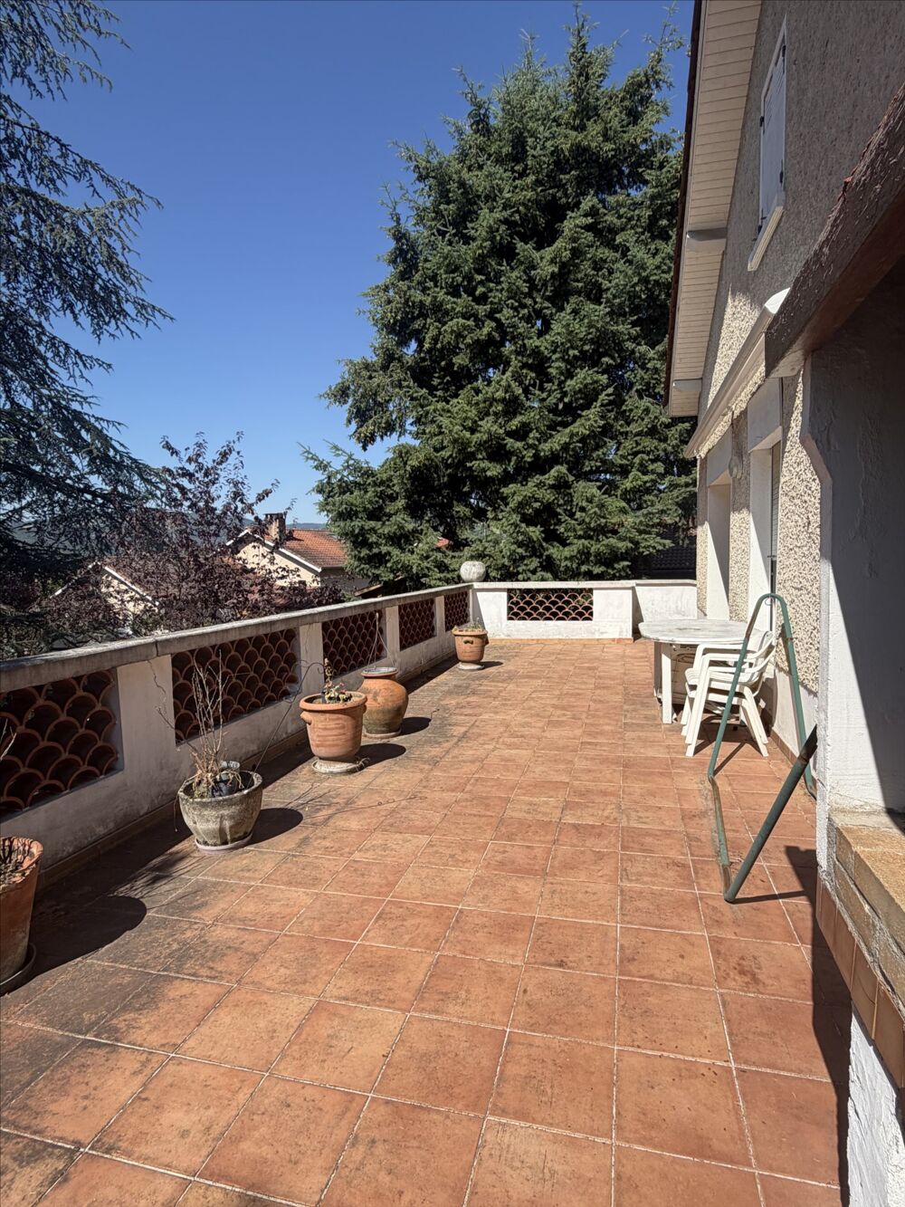 Vente Maison Maison de caractère avec terrasse plein sud et terrain arboré Vaugneray